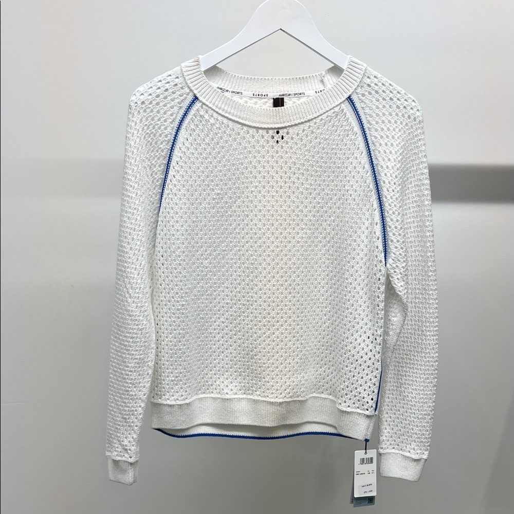 Elegant White Knit Sweatshirt with Blue Trim